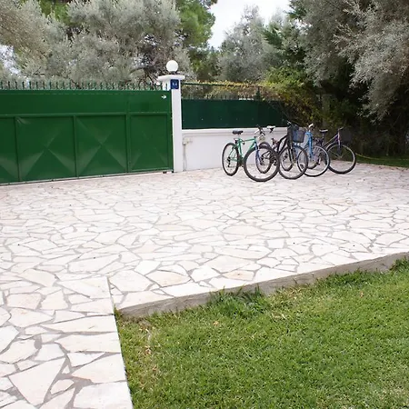 Holiday home Hector Lefkada City